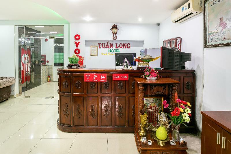Oyo 130 Tuan Long Hotel Хошимин Екстериор снимка