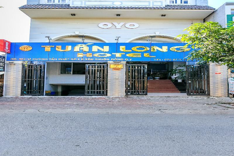 Oyo 130 Tuan Long Hotel Хошимин Екстериор снимка