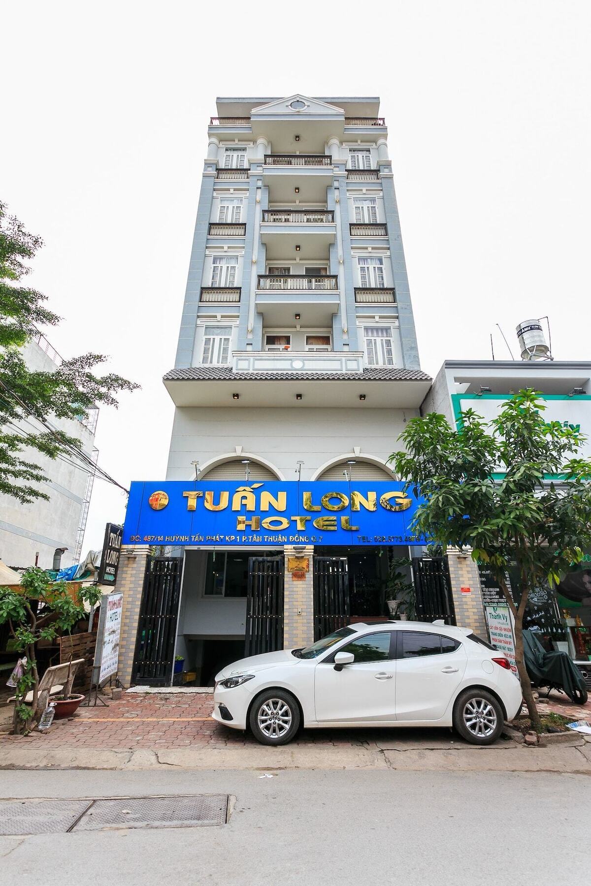 Oyo 130 Tuan Long Hotel Хошимин Екстериор снимка